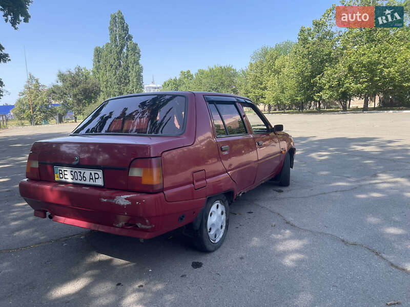 Ліфтбек ЗАЗ 1103 Славута 2003 в Миколаєві