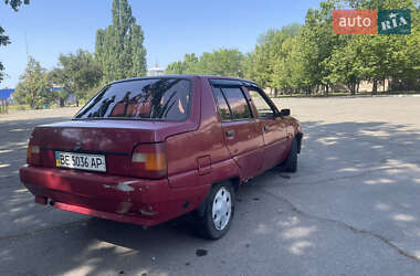 Лифтбек ЗАЗ 1103 Славута 2003 в 