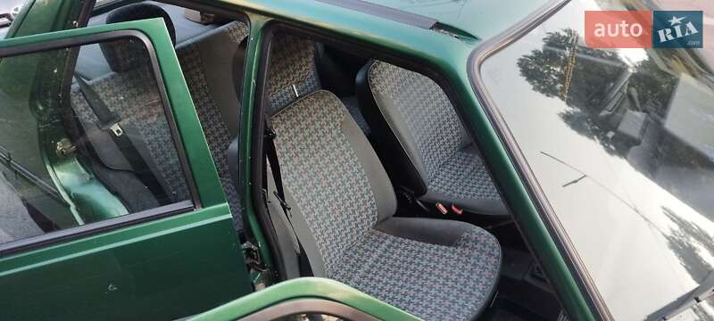 Лифтбек ЗАЗ 1103 Славута 2003 в Киеве