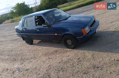 Лифтбек ЗАЗ 1103 Славута 2003 в 