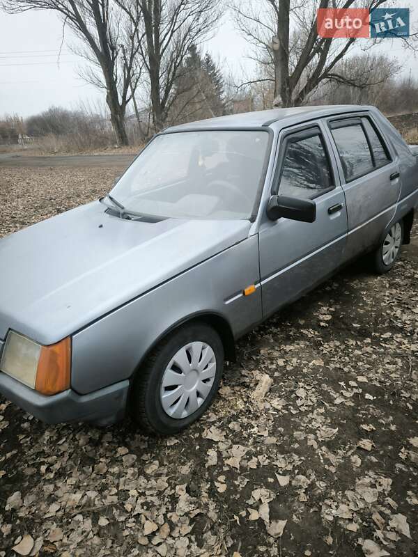 Лифтбек ЗАЗ 1103 Славута 2006 в Киеве