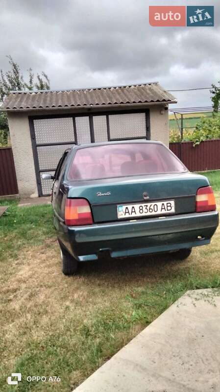 Лифтбек ЗАЗ 1103 Славута 2004 в Черновцах