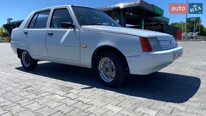 Лифтбек ЗАЗ 1103 Славута 2008 в Стрые