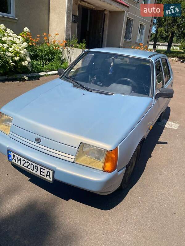 Лифтбек ЗАЗ 1103 Славута 2004 в Коростене