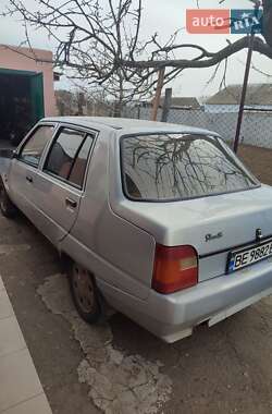 Лифтбек ЗАЗ 1103 Славута 2004 в Николаеве
