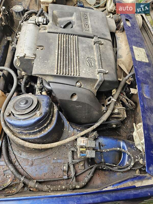 Ліфтбек ЗАЗ 1103 Славута 2004 в Ужгороді фото 7 Ліфтбек ЗАЗ 1103 Славута 2004 в Ужгороді