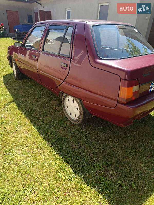 Лифтбек ЗАЗ 1103 Славута 2005 в Бучаче