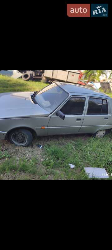 Лифтбек ЗАЗ 1103 Славута 2004 в Львове