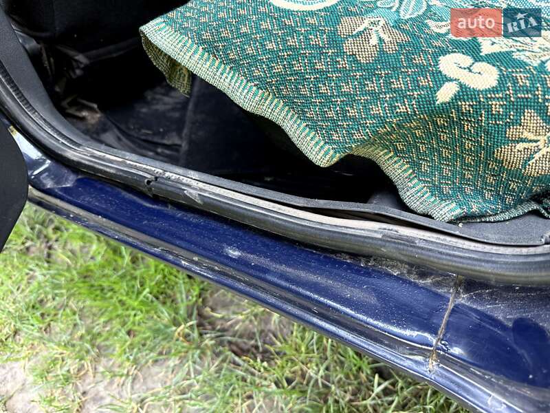 Лифтбек ЗАЗ 1103 Славута 2005 в Почаеве