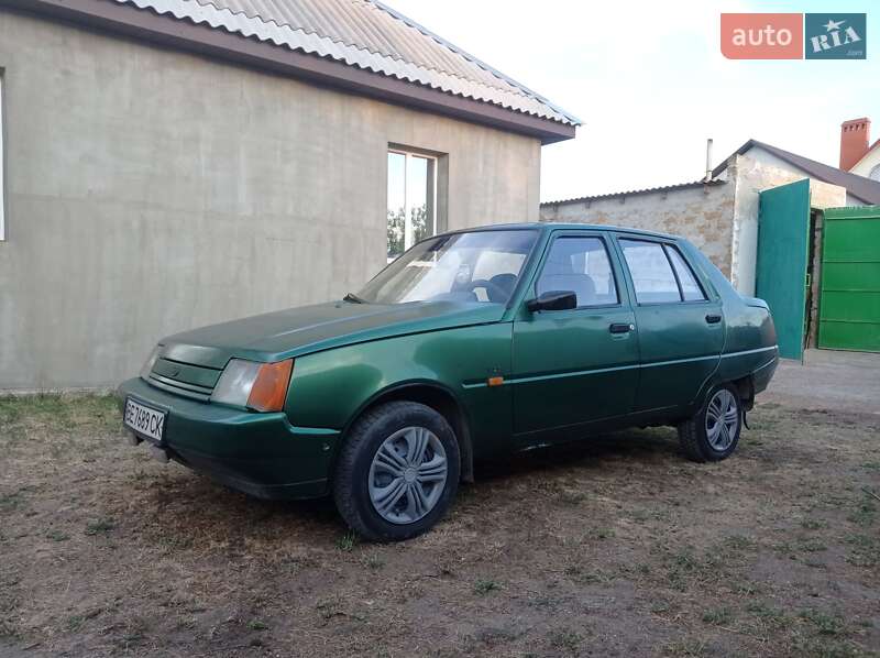 Ліфтбек ЗАЗ 1103 Славута 2003 в Миколаєві