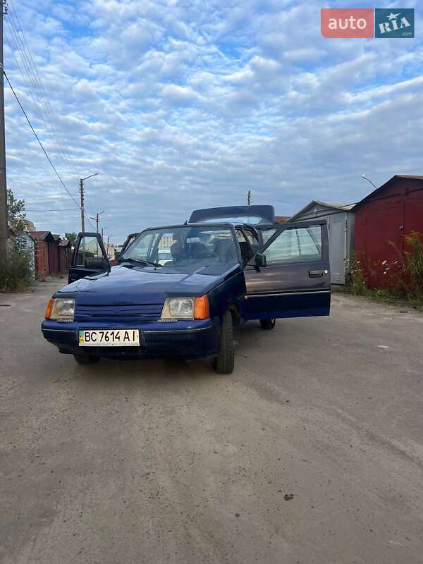 Лифтбек ЗАЗ 1103 Славута 2005 в Львове