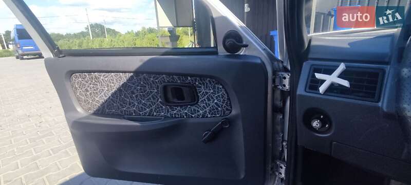 Лифтбек ЗАЗ 1103 Славута 2005 в Новоднестровске