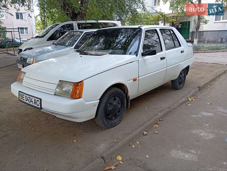 Лифтбек ЗАЗ 1103 Славута 2005 в Южноукраинске фото 4 Лифтбек ЗАЗ 1103 Славута 2005 в Южноукраинске