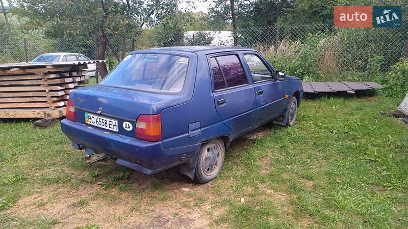 Ліфтбек ЗАЗ 1103 Славута 2003 в Брюховичах фото 3 Ліфтбек ЗАЗ 1103 Славута 2003 в Брюховичах