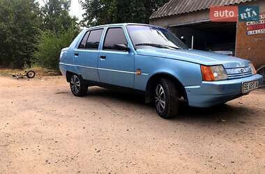 Лифтбек ЗАЗ 1103 Славута 2004 в 