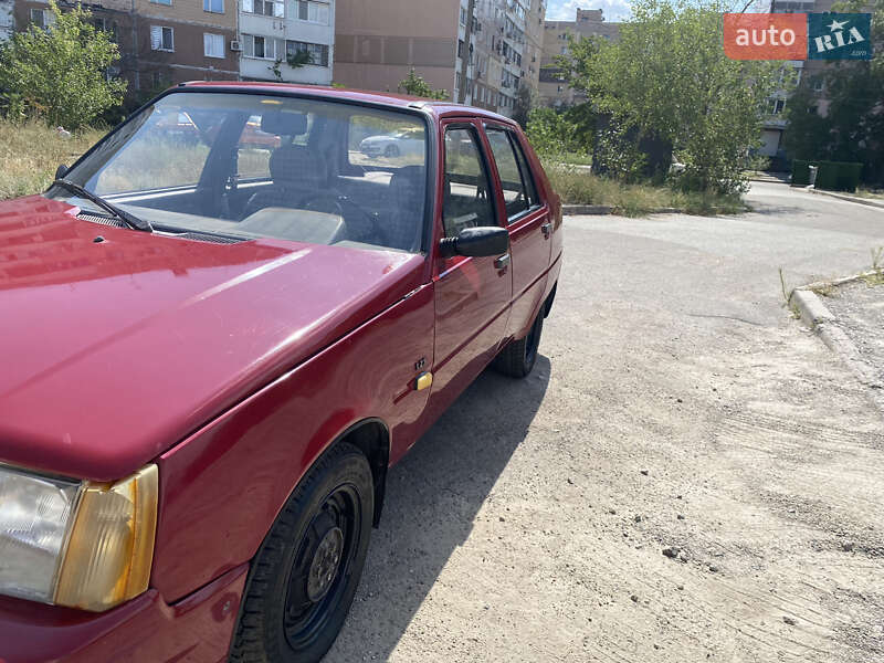 Лифтбек ЗАЗ 1103 Славута 2003 в Запорожье