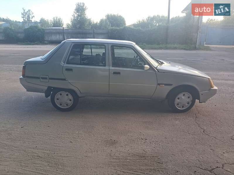 Ліфтбек ЗАЗ 1103 Славута 2005 в Києві