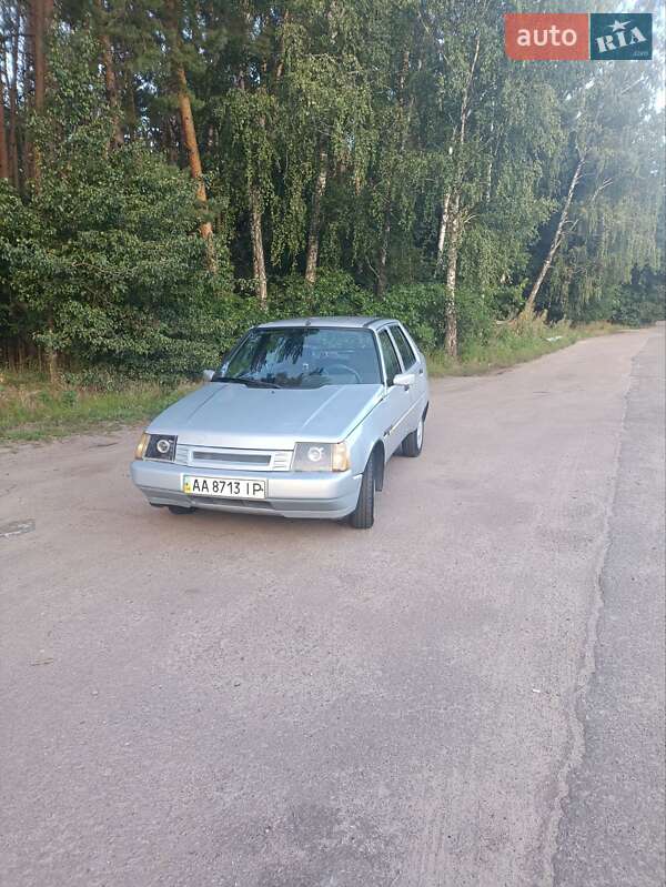 Ліфтбек ЗАЗ 1103 Славута 2005 в Києві