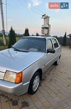 Лифтбек ЗАЗ 1103 Славута 2006 в Иршаве