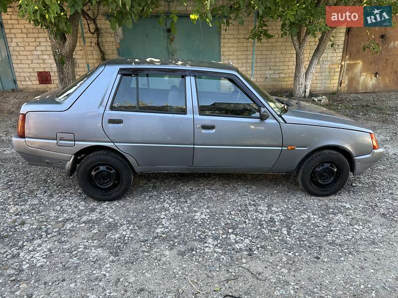 Лифтбек ЗАЗ 1103 Славута 2008 в Харькове фото 10 Лифтбек ЗАЗ 1103 Славута 2008 в Харькове