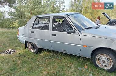 Лифтбек ЗАЗ 1103 Славута 2004 в 