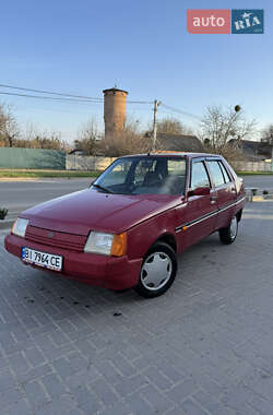 Лифтбек ЗАЗ 1103 Славута 2003 в 