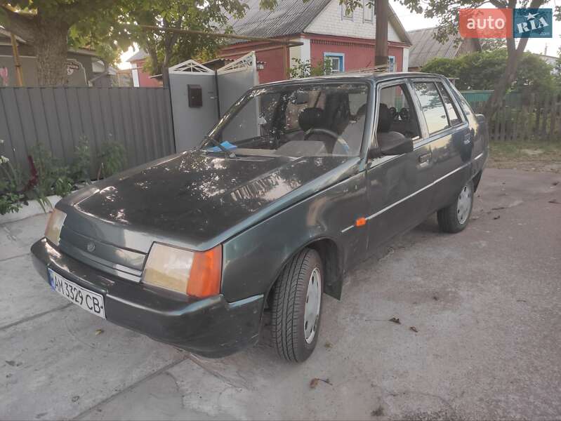 Лифтбек ЗАЗ 1103 Славута 2004 в Коростене