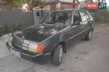 Лифтбек ЗАЗ 1103 Славута 2004 в 