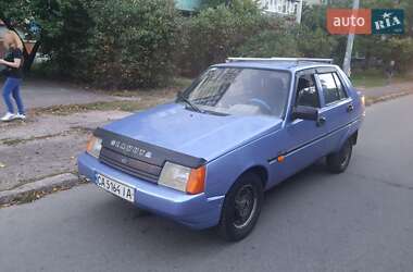 Лифтбек ЗАЗ 1103 Славута 2003 в Киеве