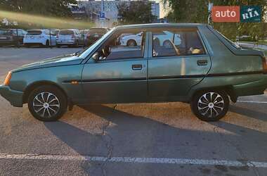 Лифтбек ЗАЗ 1103 Славута 2005 в 