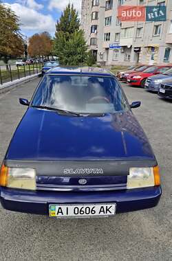 Лифтбек ЗАЗ 1103 Славута 2006 в Киеве