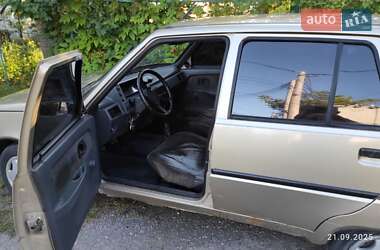 Лифтбек ЗАЗ 1103 Славута 2003 в 