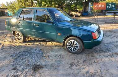 Лифтбек ЗАЗ 1103 Славута 2005 в 