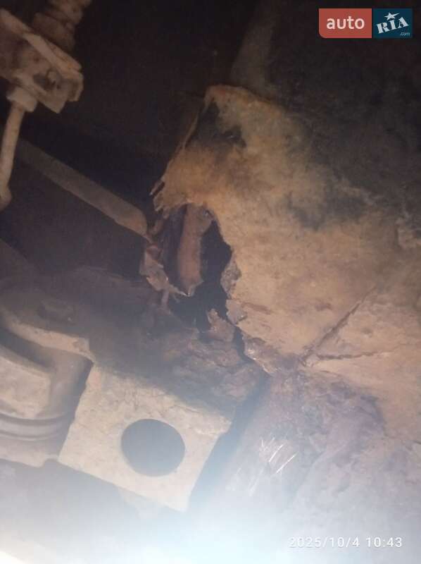 Лифтбек ЗАЗ 1103 Славута 2003 в Полонном фото 18 Лифтбек ЗАЗ 1103 Славута 2003 в Полонном