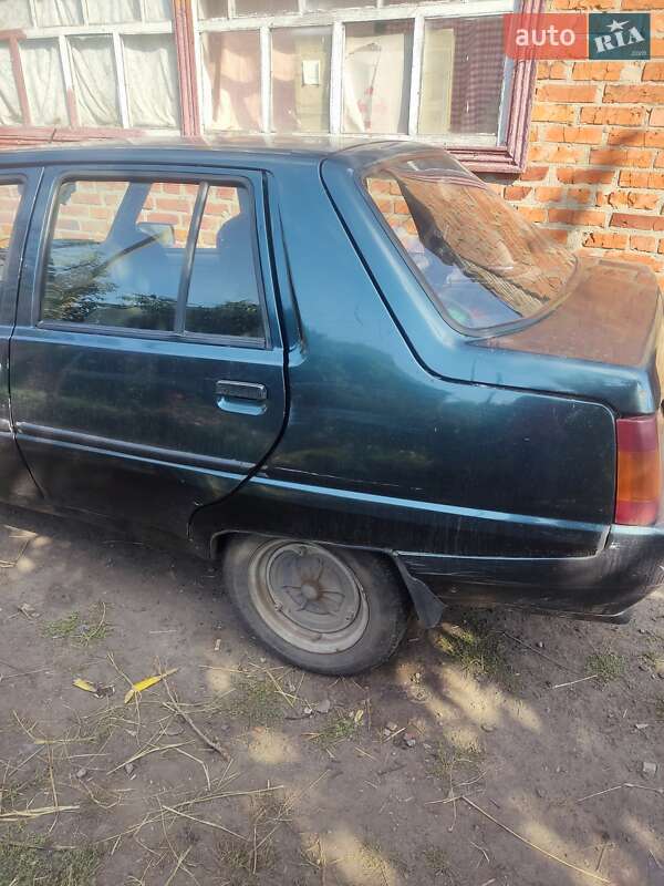 Ліфтбек ЗАЗ 1103 Славута 2004 в Краснограді фото 5 Ліфтбек ЗАЗ 1103 Славута 2004 в Краснограді