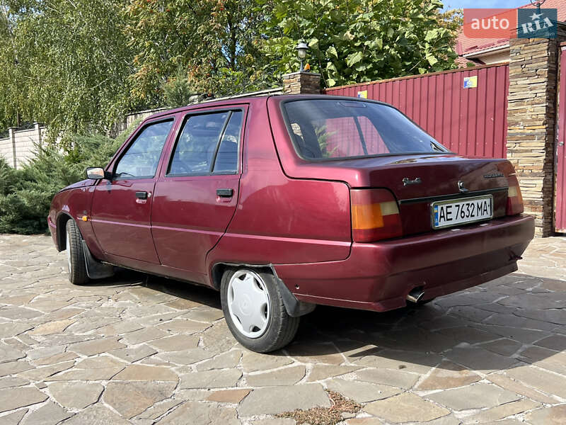 Ліфтбек ЗАЗ 1103 Славута 2000 в Кам'янському фото 9 Ліфтбек ЗАЗ 1103 Славута 2000 в Кам'янському