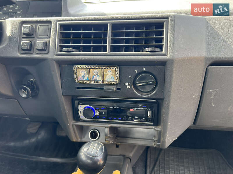 Ліфтбек ЗАЗ 1103 Славута 2000 в Кам'янському фото 18 Ліфтбек ЗАЗ 1103 Славута 2000 в Кам'янському