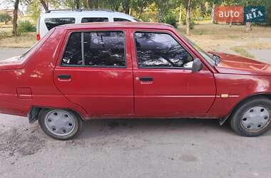 Лифтбек ЗАЗ 1103 Славута 2006 в 