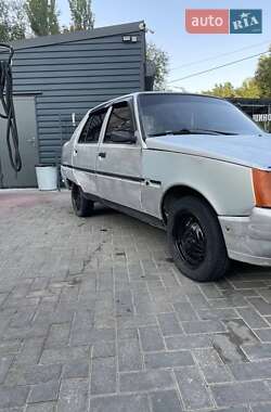 Лифтбек ЗАЗ 1103 Славута 2003 в 