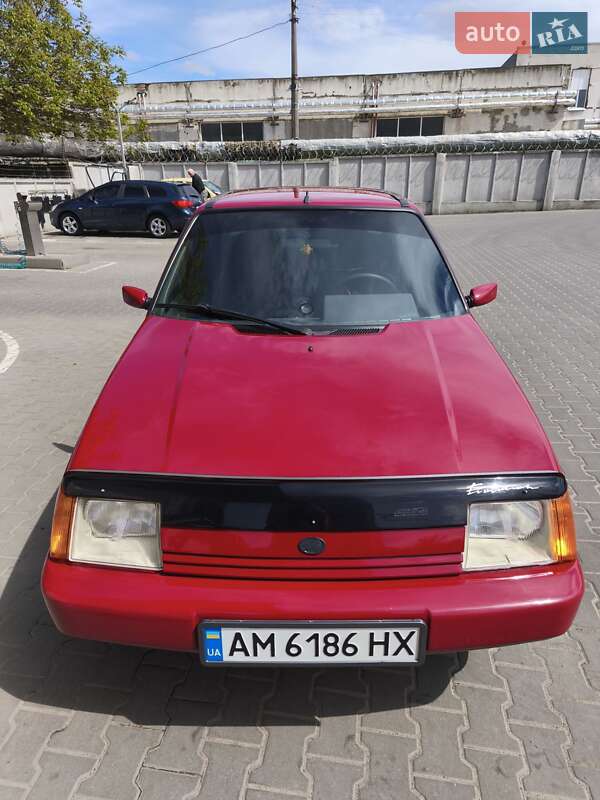Лифтбек ЗАЗ 1103 Славута 2003 в 