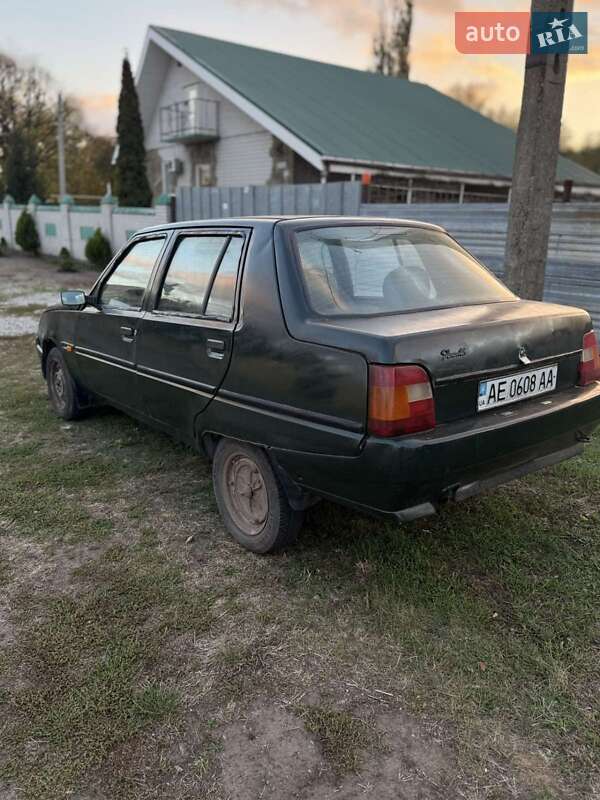 Лифтбек ЗАЗ 1103 Славута 2004 в Днепре