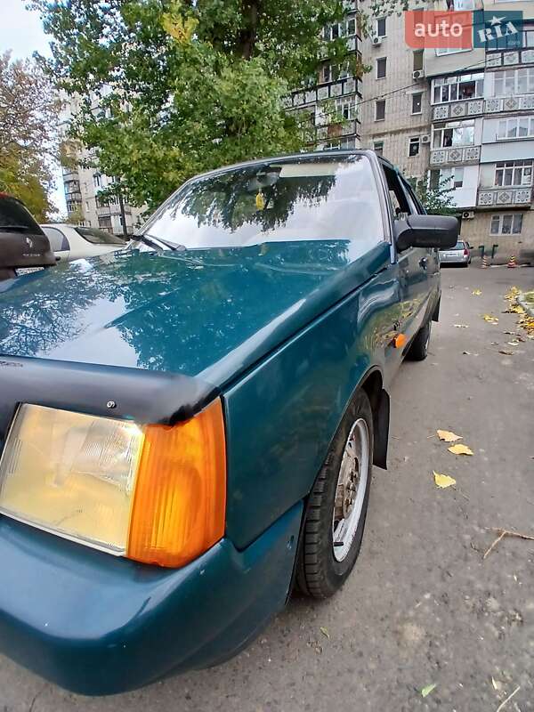 Лифтбек ЗАЗ 1103 Славута 2004 в Черноморске фото 13 Лифтбек ЗАЗ 1103 Славута 2004 в Черноморске