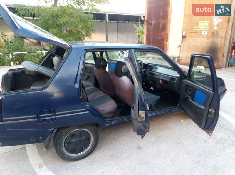 Ліфтбек ЗАЗ 1103 Славута 2006 в Запоріжжі