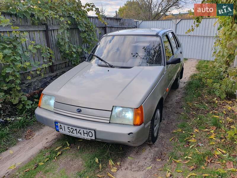 Лифтбек ЗАЗ 1103 Славута 2009 в Звенигородке