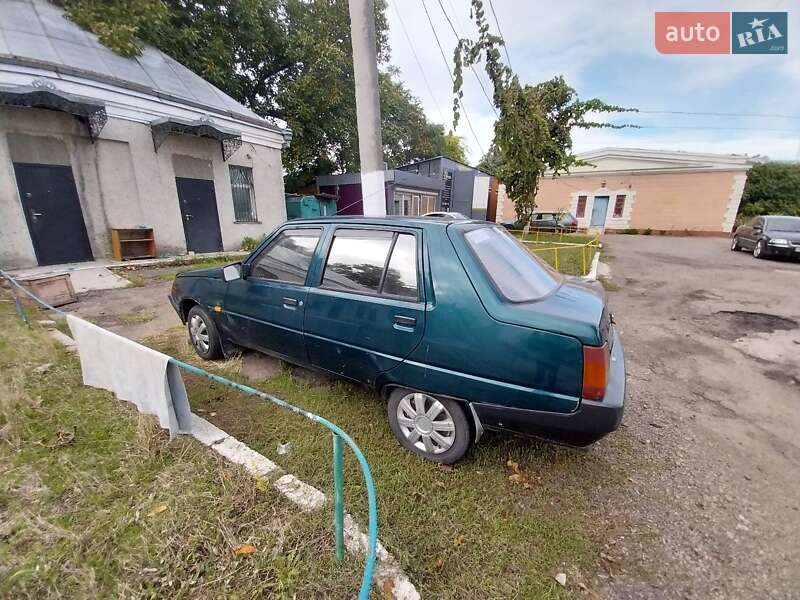 Лифтбек ЗАЗ 1103 Славута 2000 в Одессе фото 9 Лифтбек ЗАЗ 1103 Славута 2000 в Одессе