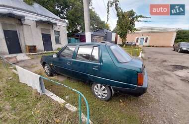 Лифтбек ЗАЗ 1103 Славута 2000 в 