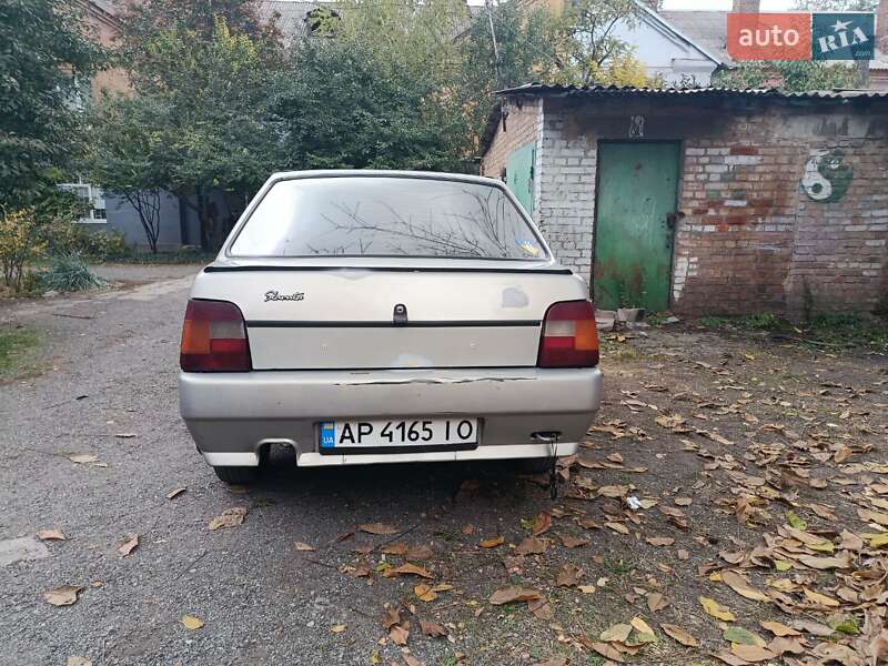 Лифтбек ЗАЗ 1103 Славута 2006 в Запорожье фото 2 Лифтбек ЗАЗ 1103 Славута 2006 в Запорожье