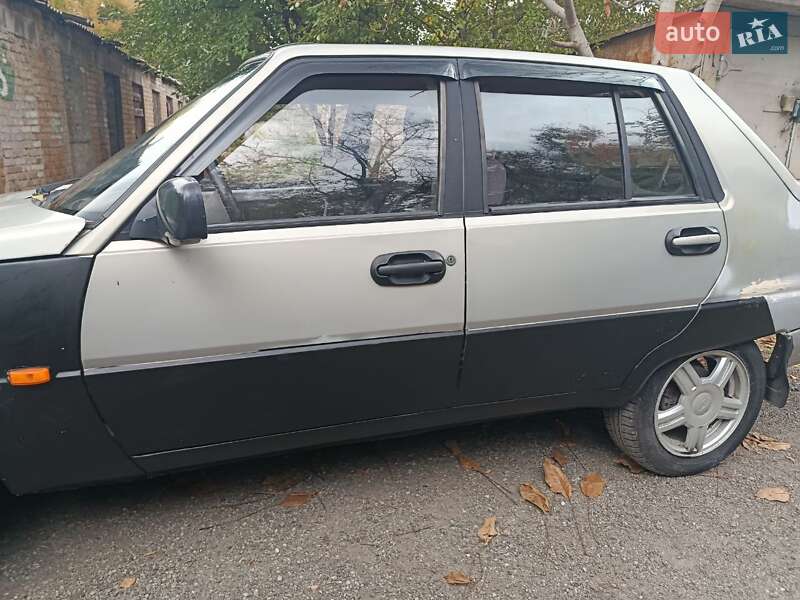 Лифтбек ЗАЗ 1103 Славута 2006 в Запорожье фото 6 Лифтбек ЗАЗ 1103 Славута 2006 в Запорожье