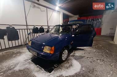 Лифтбек ЗАЗ 1103 Славута 2003 в Славуте