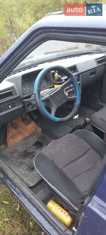 Лифтбек ЗАЗ 1103 Славута 2010 в Заводском фото 2 Лифтбек ЗАЗ 1103 Славута 2010 в Заводском